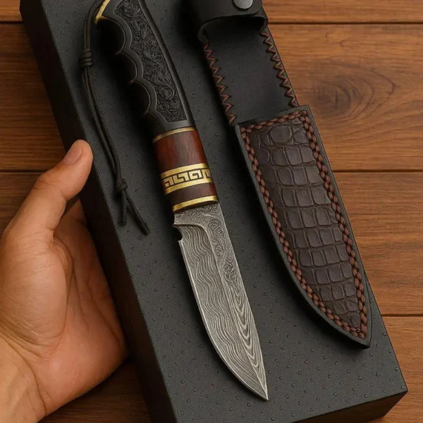 Damascus Steel Hunting Knife – Custom Engraved Handle & Sheath