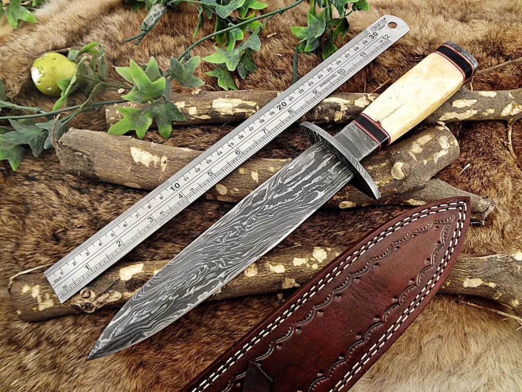13" Damascus Hunting Dagger Knife with Leather Sheath