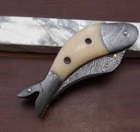 8″ Fish-Shaped Folding Pocket Knife